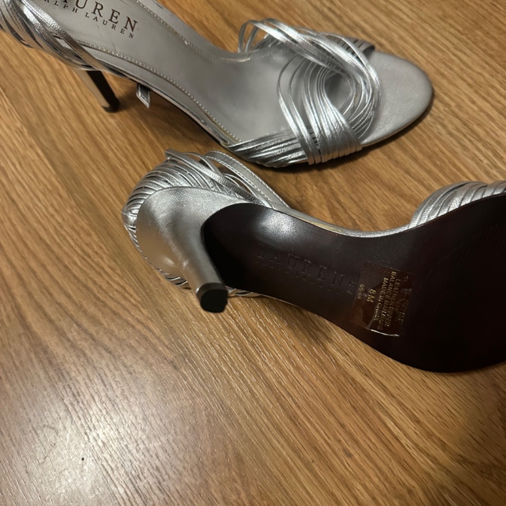 Sandals - Picture 4 of 9